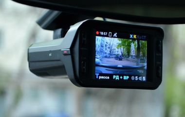 Видеорегистраторы от Фокстрот: ваш надежный помощник на дороге
